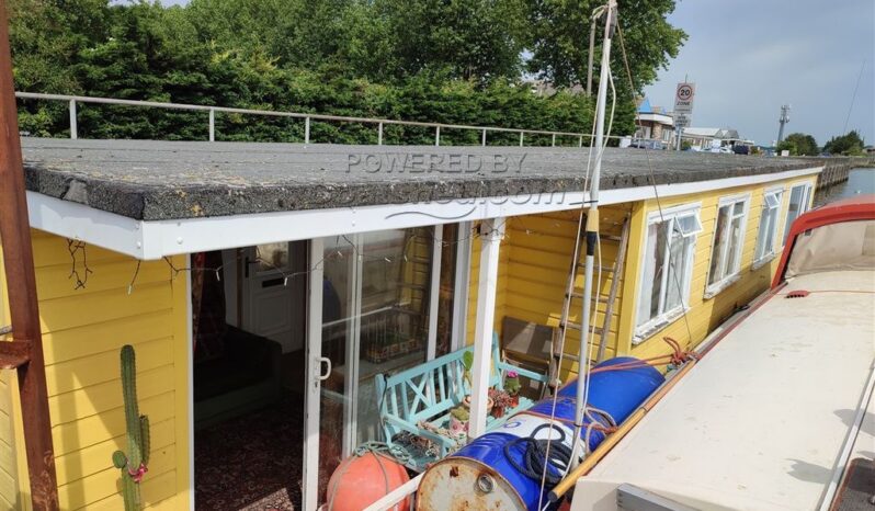 
								Houseboat 40 X 12 1985 full									