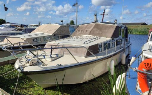Approved Used Boats 1978  Freeman Marine LTD 33 Sedan